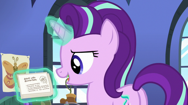 File:Starlight Glimmer half-listening to Spike S6E21.png