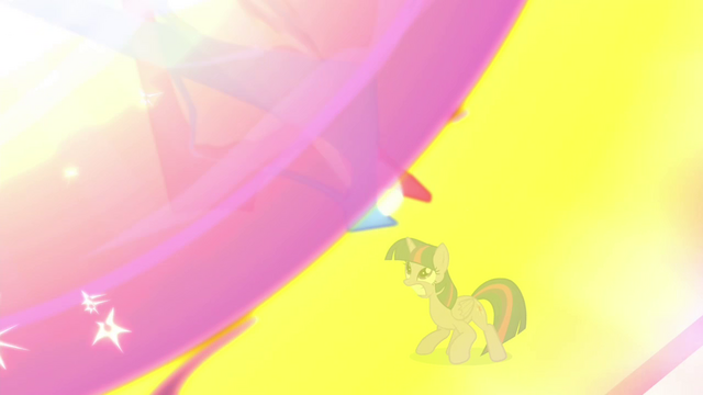 File:Twilight braces herself S4E26.png