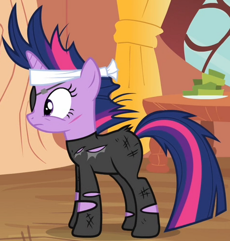 File:Future Twilight ID S2E20.png