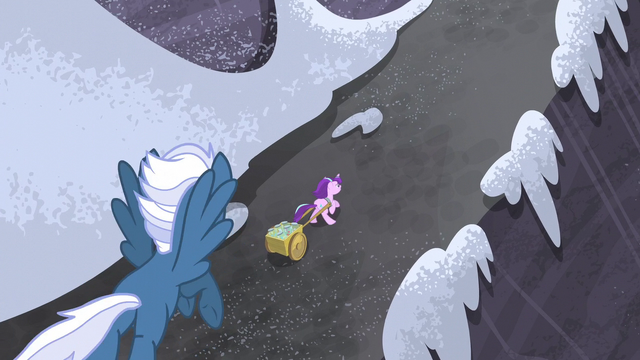 File:Night Glider flies over Starlight S5E2.png