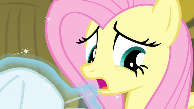 File:Fluttershy reluctant S4E14.png