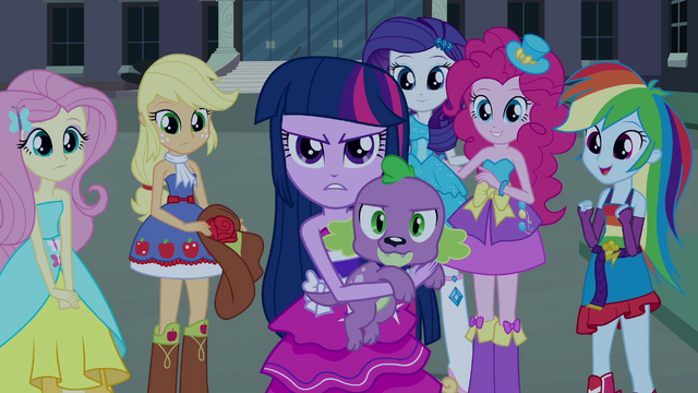 File:Twilight makes her stand EG.png