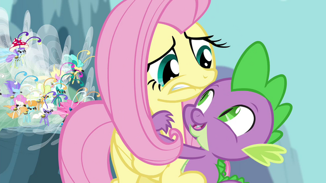 File:Spike hugging Fluttershy S4E16.png