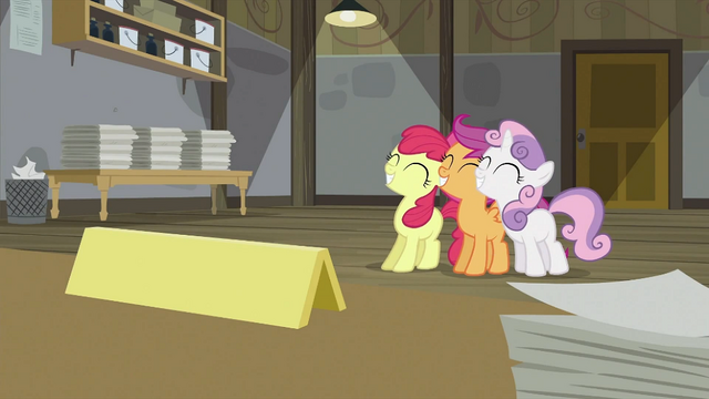 File:CMC smiling together S2E23.png
