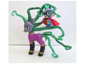Mlp-sdcc-2014-exclusive-mane-iac-mayhem-spike-figure.jpg