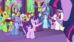 Starlight Glimmer surrounded by friends S7E1