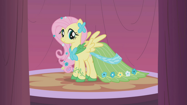 File:Fluttershy modeling S1E14.png