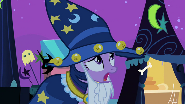 File:Twilight talking S2E04.png