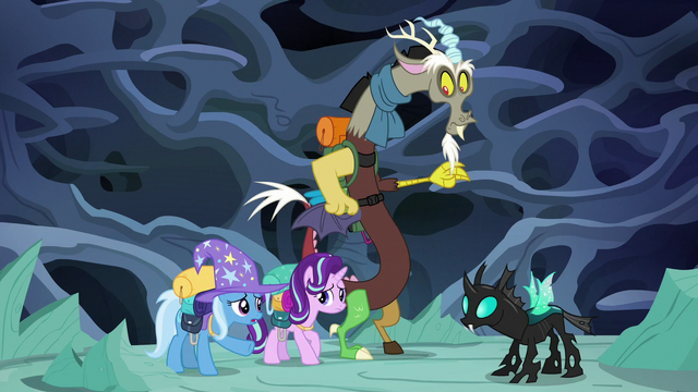File:Trixie "how are we supposed to destroy the throne" S6E25.png