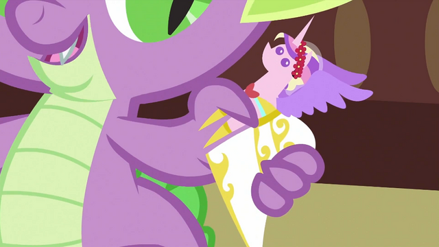 File:Spike playing with figurine of Cadance S2E25.png