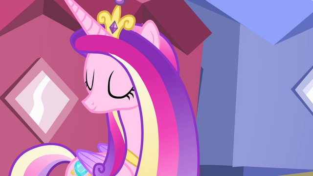File:Cadance nods head S4E11.png