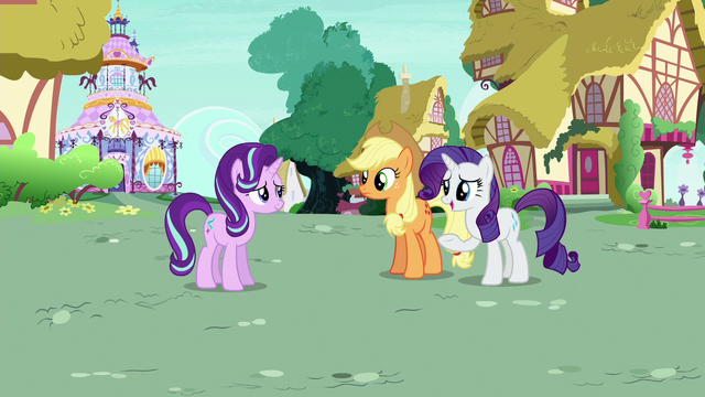 File:Rarity Changeling welcoming Starlight back home S6E25.png