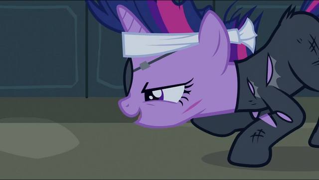 File:Twilight sneaking in S2E20.png