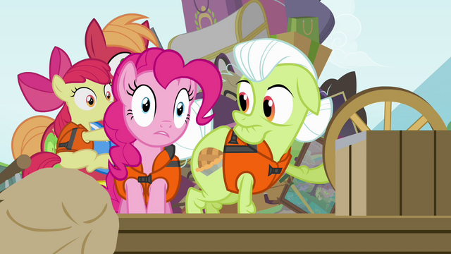 File:Pinkie Pie trembling S4E09.png