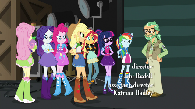 File:Rainbow Dash raises her fist in excitement EGS2.png