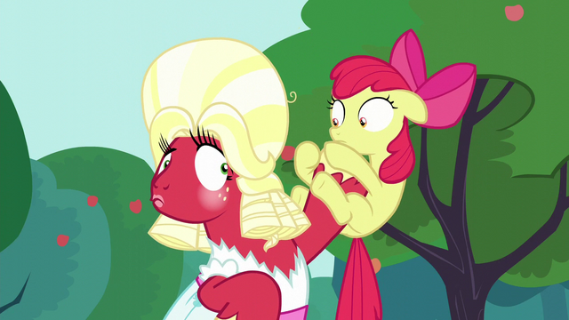 File:Orchard Blossom looking at staring ponies S5E17.png