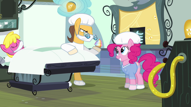 File:Pinkie Pie dressed as surgeon's assistant S4E12.png