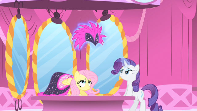 File:Rarity removing headdress S1E20.png