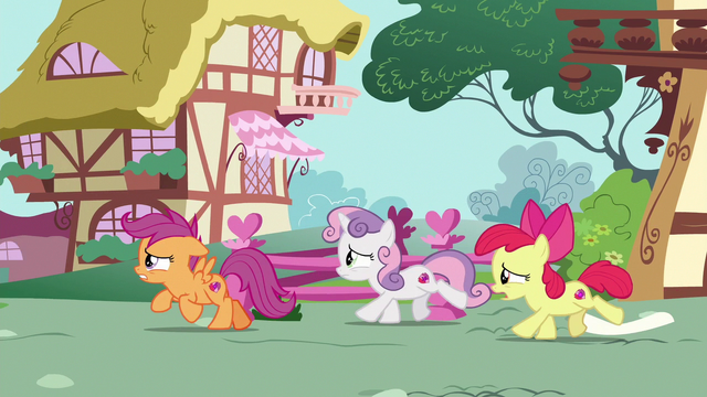 File:Cutie Mark Crusaders gallop after Gabby S6E19.png