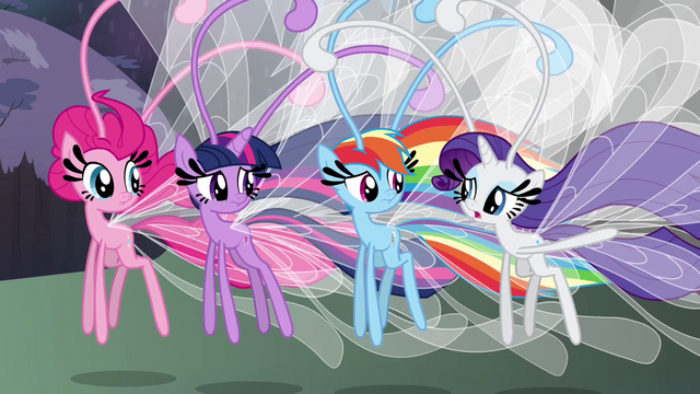 File:Rarity "we'd better get going" S4E16.png