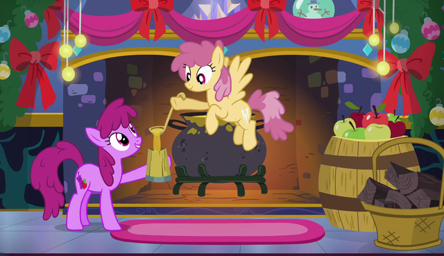 File:Orange Swirl pours a cup of cider for Berryshine S6E8.png