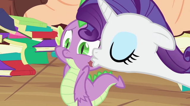 File:Rarity A kiss for Spikey Wikey S2E10.png