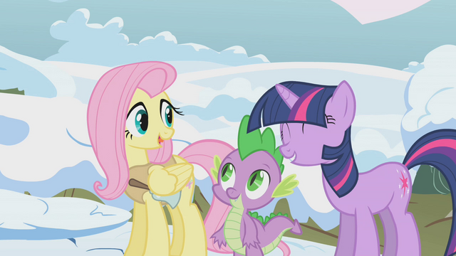 File:Twilight helping Fluttershy S01E11.png