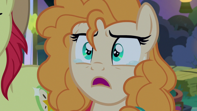 File:Pear Butter tearful "I guess I am" S7E13.png