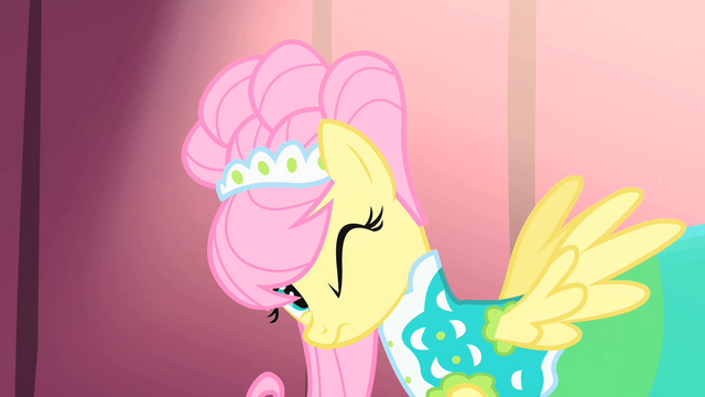 File:Fluttershy under the spotlight S1E20.png