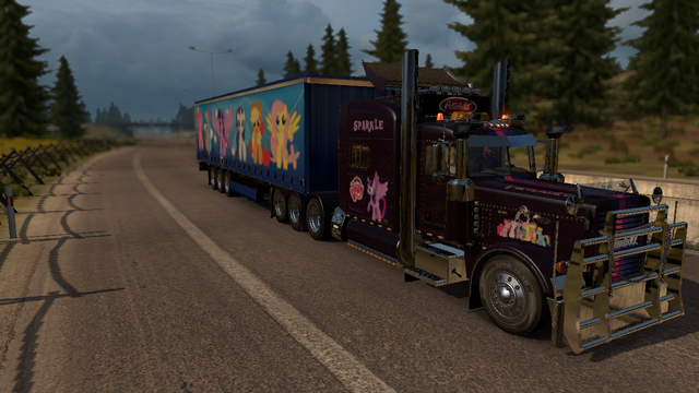 File:FANMADE ETS2 Peterbilt 389 Custom - Twilight Skin 2.png