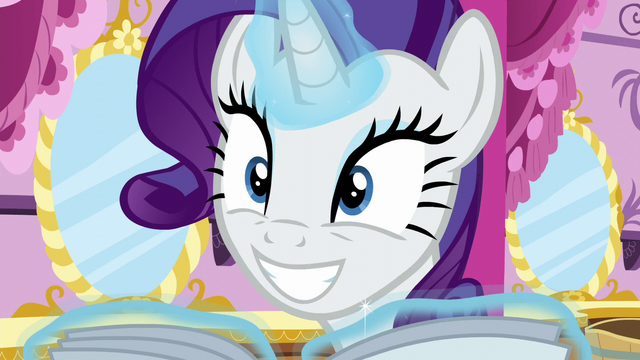 File:Rarity is smiling S6E9.png