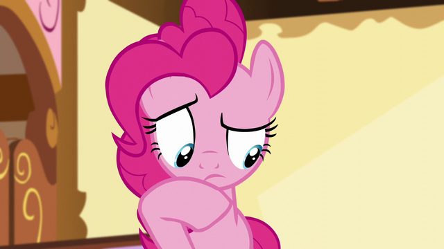 File:Pinkie thinking S5E19.png