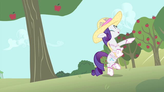 File:Rarity dancing S4E13.png