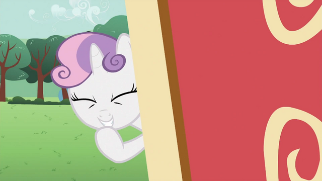 File:Sweetie Belle giggling S2E23.png