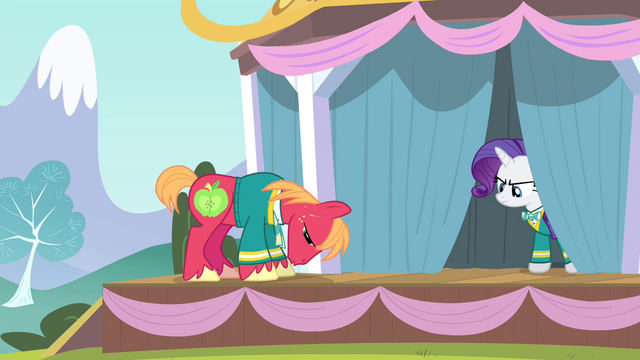 File:Big Mac tired S4E14.png
