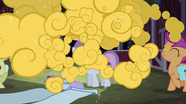 File:Luster dust S3E04.png