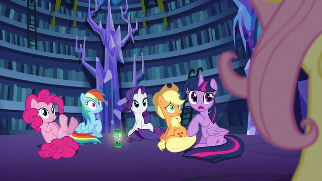 File:Twilight "Fluttershy" S5E21.png