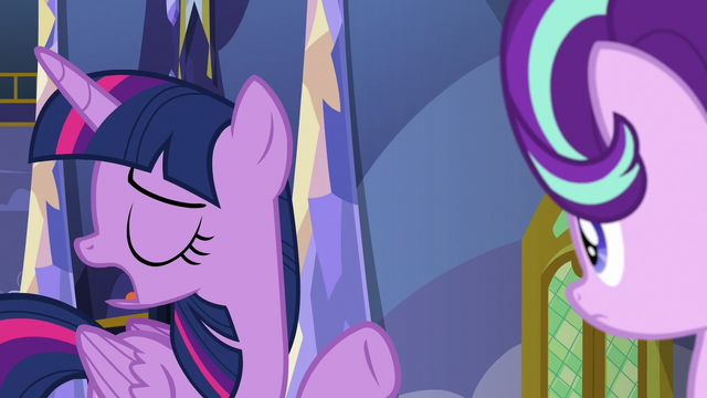 File:Twilight Changeling "never go back to that village" S6E25.png