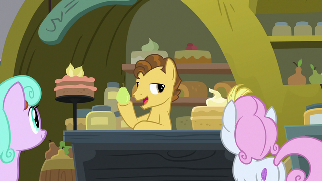 File:Grand Pear "bite into a juicy pear" S7E13.png