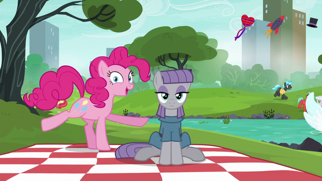 File:Pinkie Pie singing the PSSSD song S6E3.png