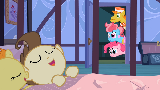 File:Pinkie Pie, Mr. and Mrs. Cake look at sleeping twins S2E13.png