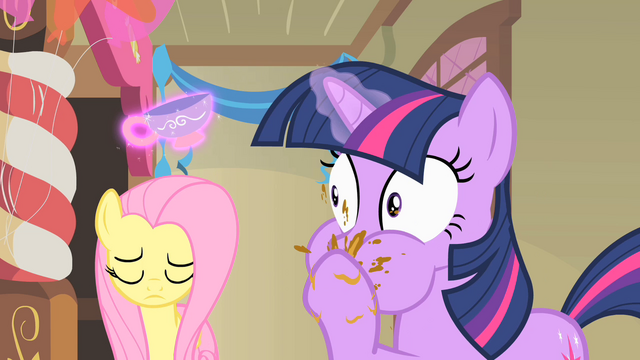 File:Twilight shocked S01E22.png