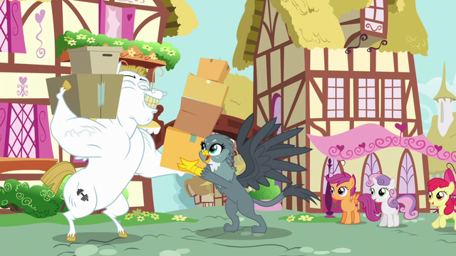 File:Gabby hands boxes to Bulk Biceps S6E19.png