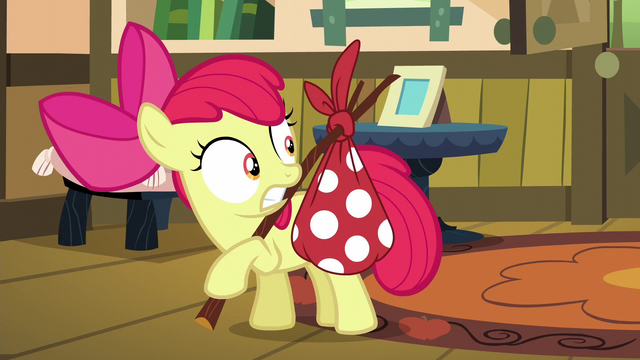 File:Apple Bloom suddenly carrying a bag S5E4.png