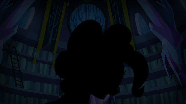 File:Pinkie Pie silhouetted S5E21.png