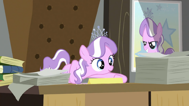 File:Diamond Tiara on the desk S2E23.png