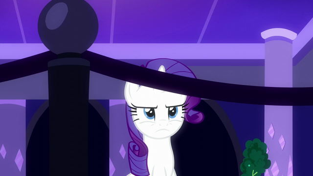 File:Rarity frowning S6E9.png