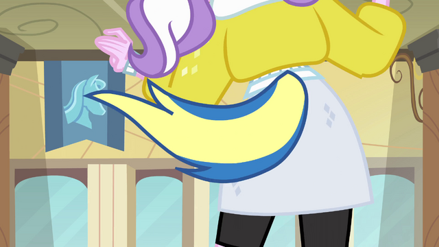 File:Diamond Tiara dancing EG.png