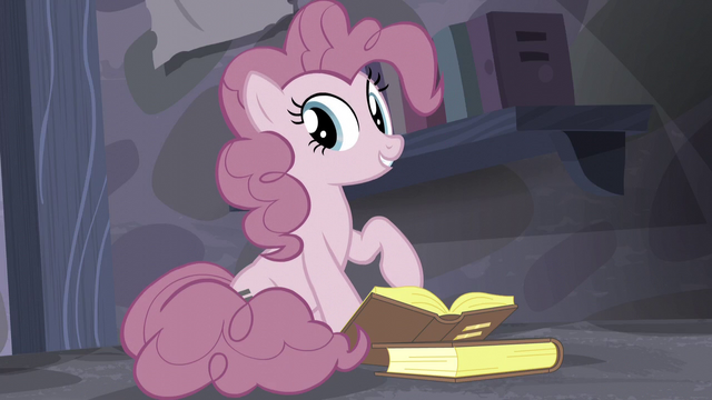 File:Pinkie complimenting the book she's reading S5E02.png