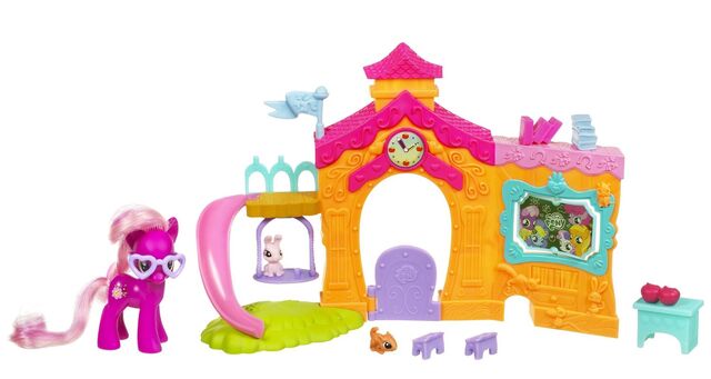 File:Ponyville Schoolhouse Cheerilee playset.jpg